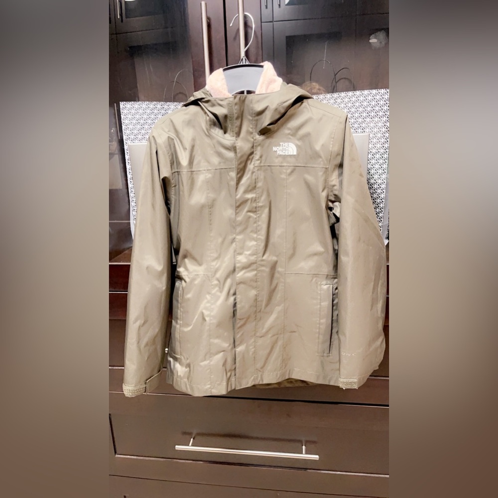 NEW girls THE NORTH FACE jacket reversible, two and one size 14/16 girls